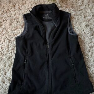 L.L. Bean Black so winter fall warm skiing, outdoors, vest Fleece Jacket